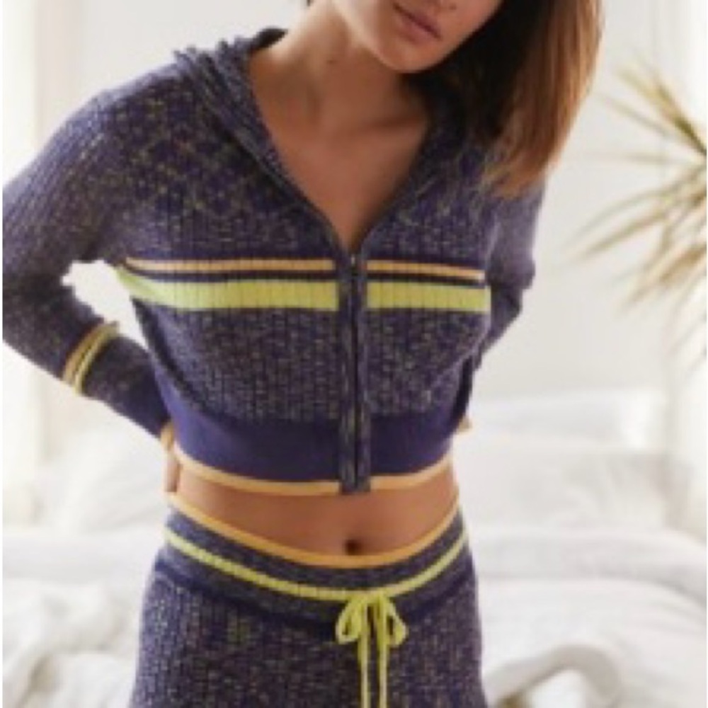 URBAN OUTFITTERS | Out from Under Primrose Set. Size Small